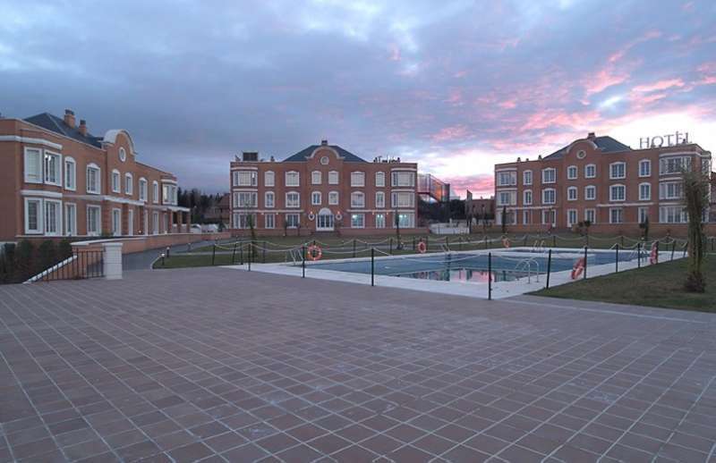 Exe Zarzuela Park Hotel Madrid Exterior photo