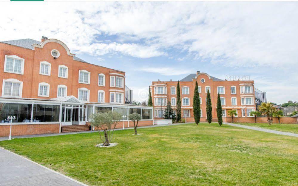 Exe Zarzuela Park Hotel Madrid Exterior photo